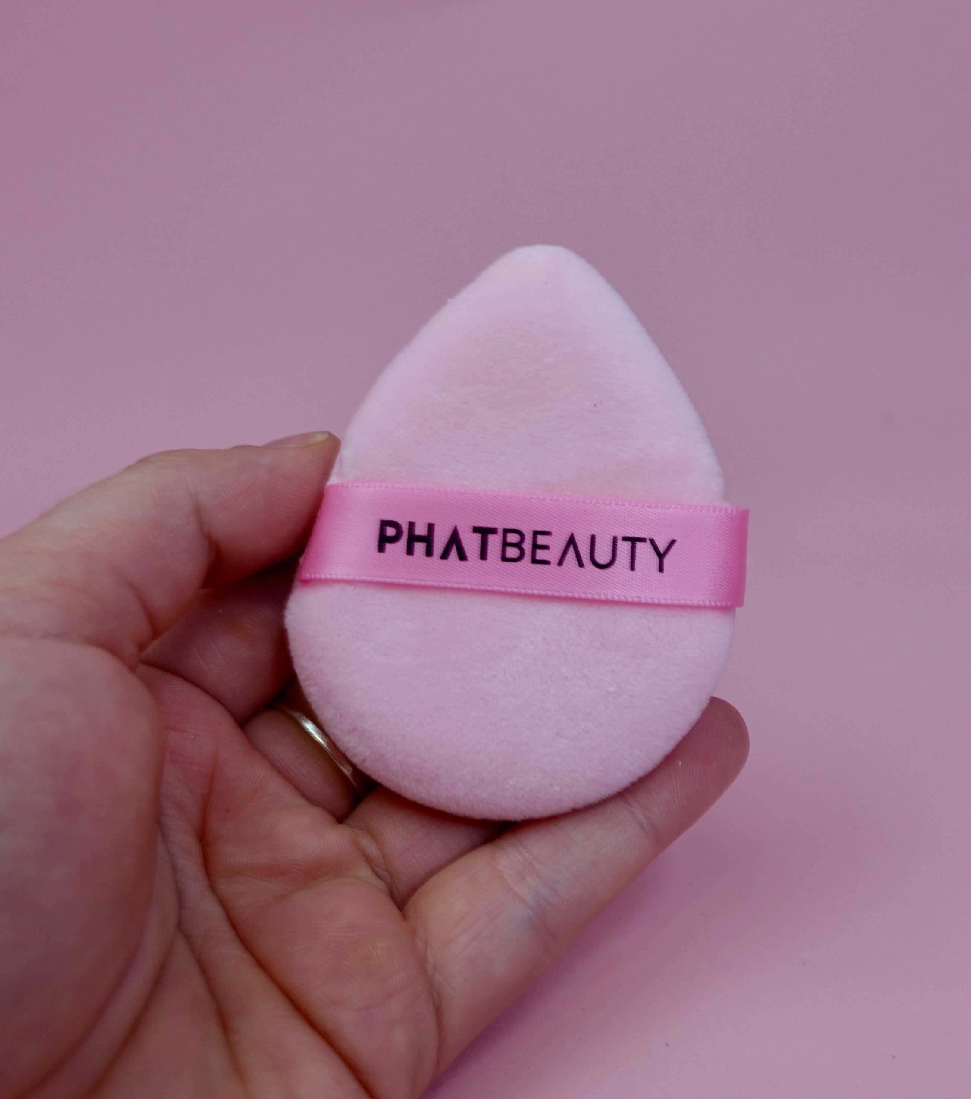 Phatbeauty Perfecting Powder Puff, perfecting powder puff, Phatbeauty powder puff, makeup powder puff, soft powder puff, best powder puff for makeup, 